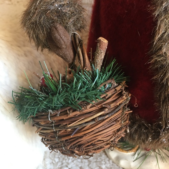 Old World Vintage Style Festive Santa Claus Christmas Decoration - Picture 5 of 8